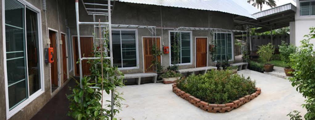 Zan Pla Nade Guesthouse Chiang Rai Exterior foto